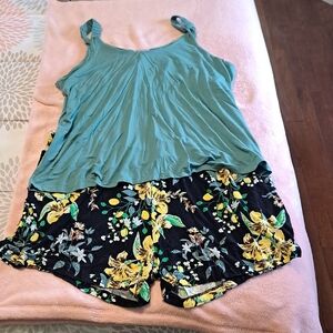 Serra Green Top with Floral Black Shorts Pajama Set